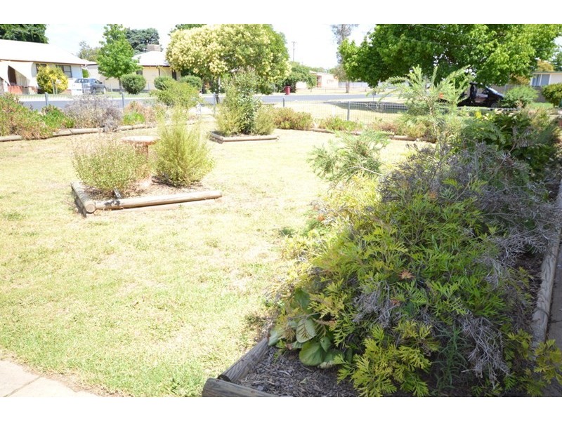 28 Victor Street, Cowra NSW 2794