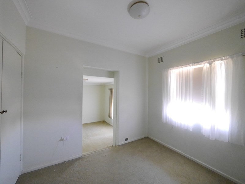 84 Macquarie Street, Cowra NSW 2794