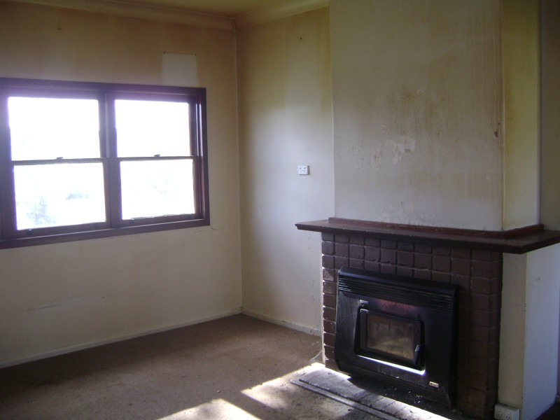 6 South Street, Grenfell NSW 2810