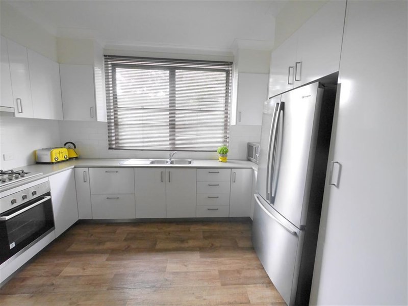 10 Whitby Street, Cowra NSW 2794