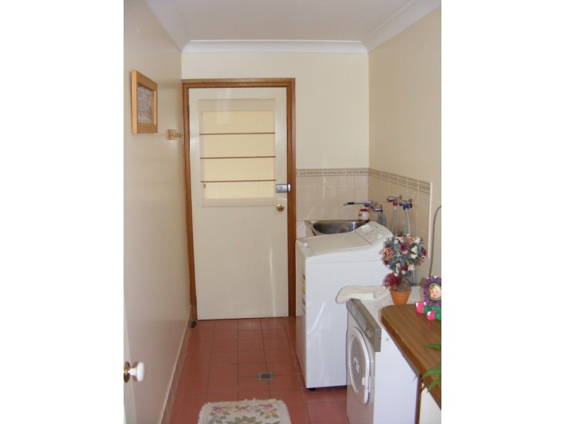 34 Gower Hardy Circuit, Cowra NSW 2794