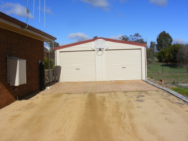 34 Gower Hardy Circuit, Cowra NSW 2794
