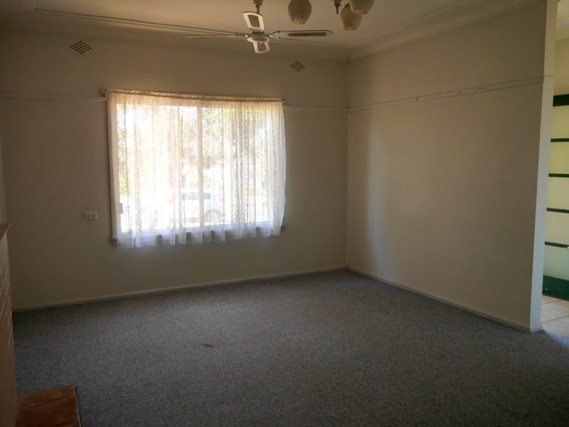 78 Lyall Street, Cowra NSW 2794