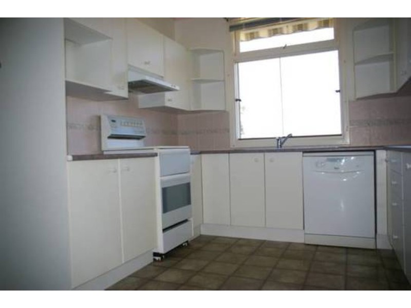 84 Liverpool Street, Cowra NSW 2794