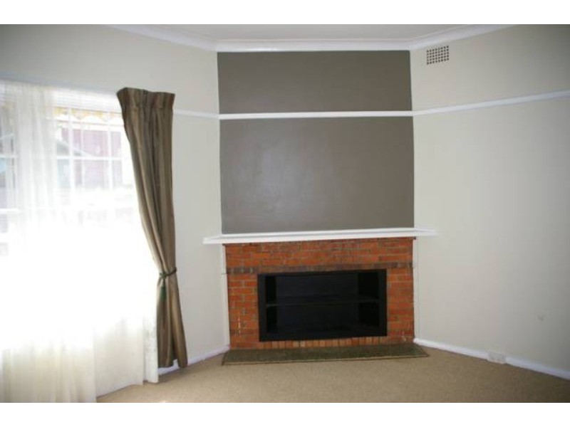 84 Liverpool Street, Cowra NSW 2794