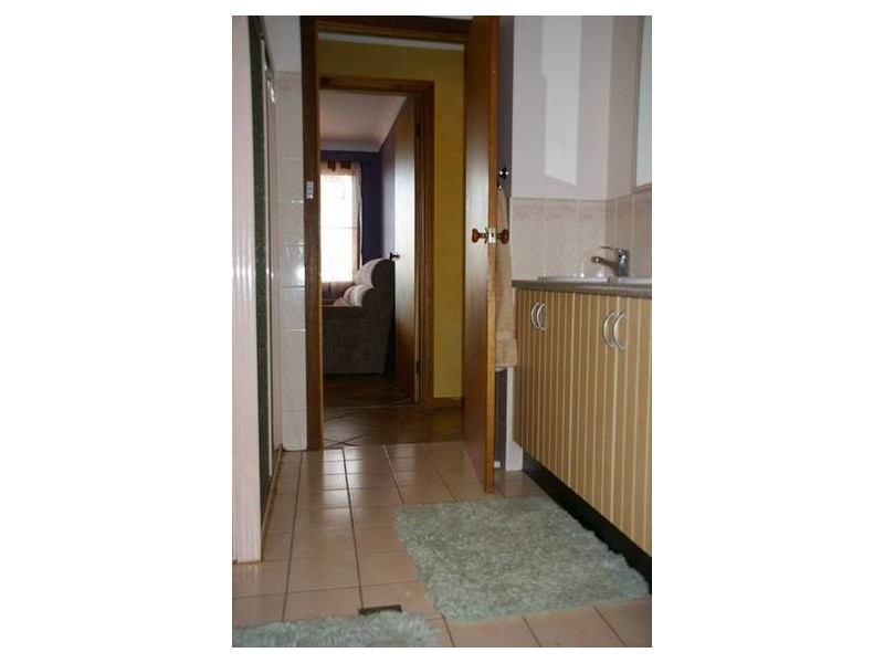 6 Mary Road, Cowra NSW 2794