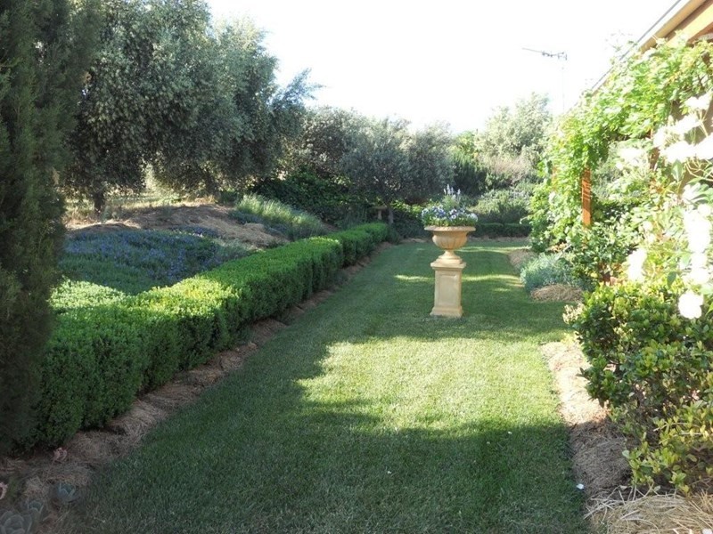 32 Quarry Road, Canowindra NSW 2804