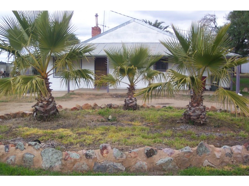 31-33 Waratah Street, Cowra NSW 2794