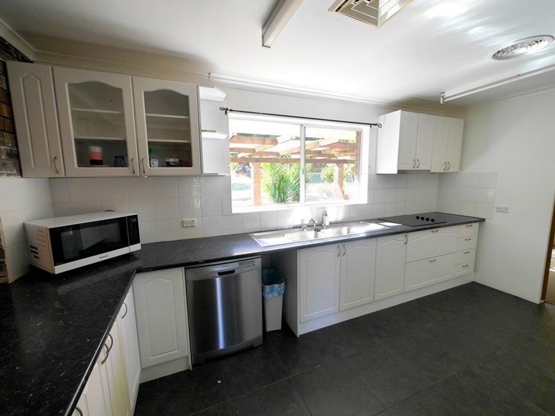 10 Kanangra Street, Cowra NSW 2794