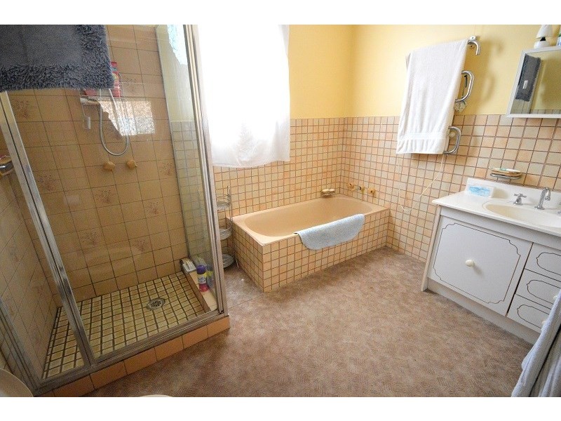 18 Gaskill Street, Canowindra NSW 2804