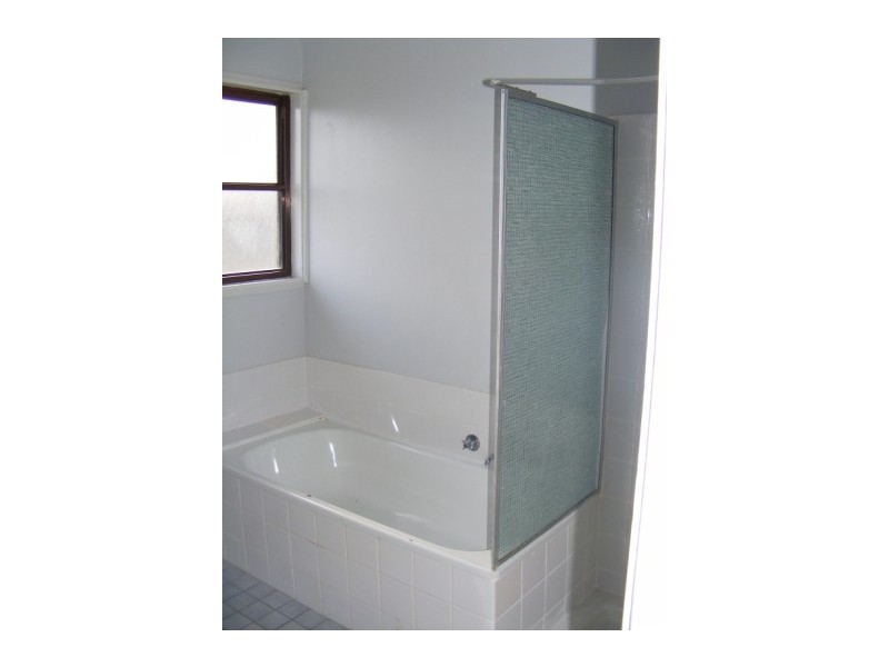 39 Jindalee Circuit, Cowra NSW 2794