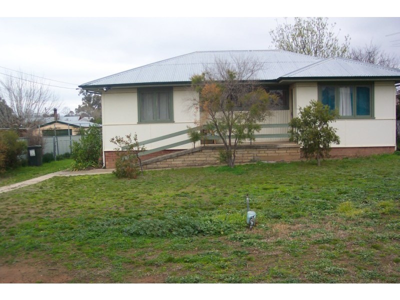 38 Watt Street, Cowra NSW 2794