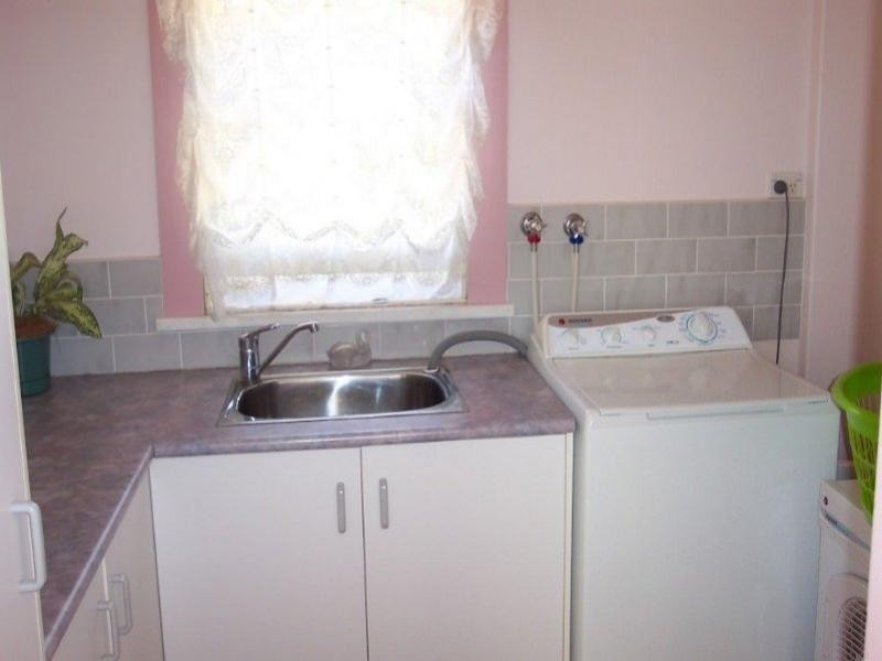 45 Lachlan Street, Cowra NSW 2794