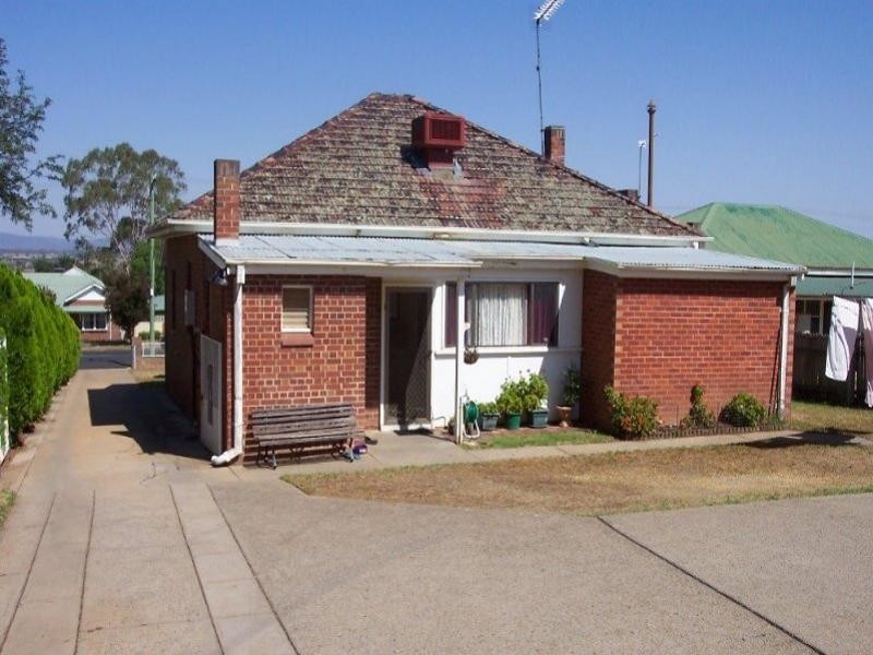 45 Lachlan Street, Cowra NSW 2794