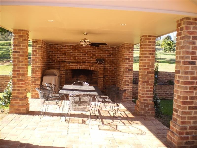 99 Military Parade, Cowra NSW 2794
