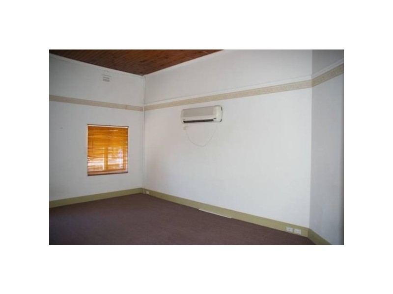 36 Kendal Street, Cowra NSW 2794