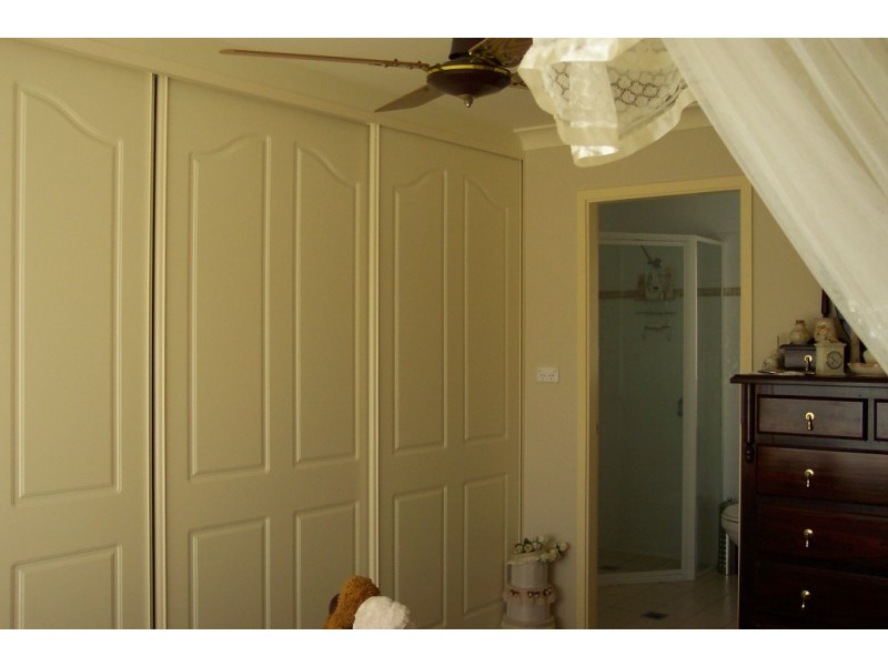 8 Walker Street, Cowra NSW 2794