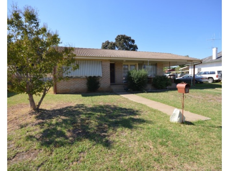 20 Waddell Street, Canowindra NSW 2804