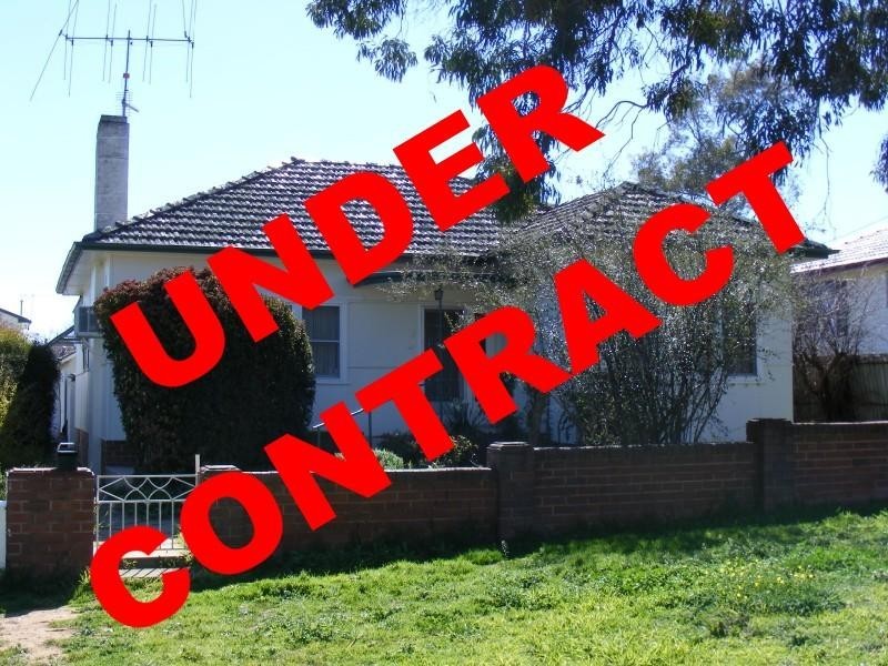 12 Macassar Street, Cowra NSW 2794