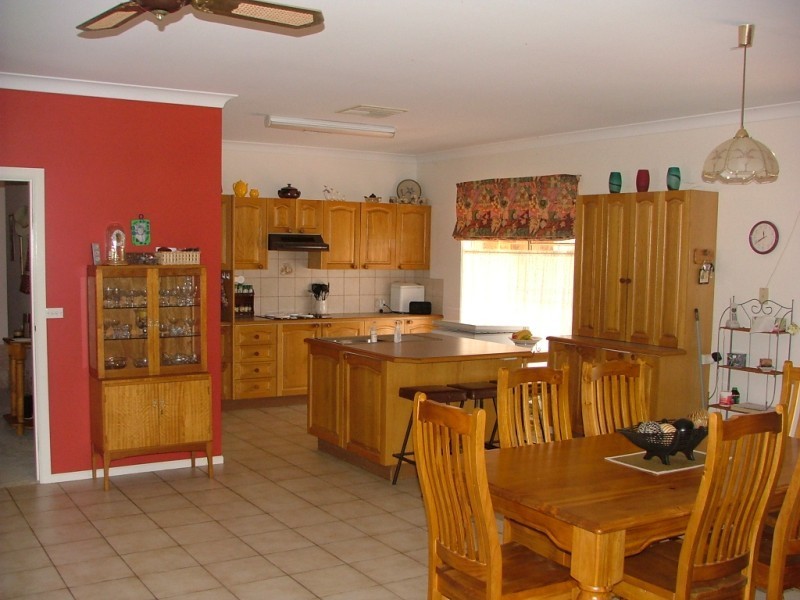 91 Waratah Street, Cowra NSW 2794