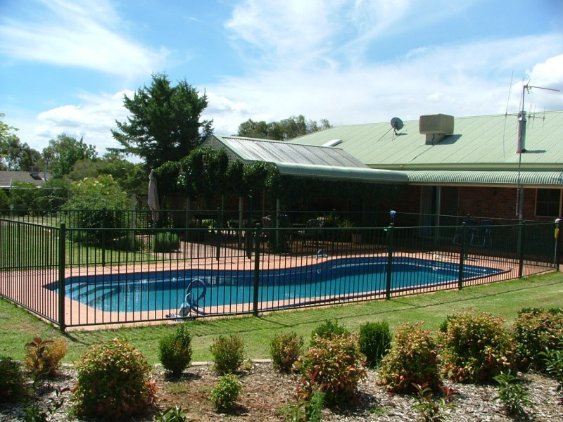 91 Waratah Street, Cowra NSW 2794