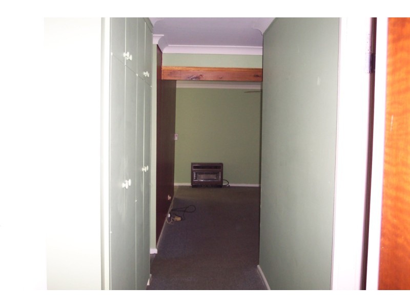 11 Newcombe Street, Cowra NSW 2794