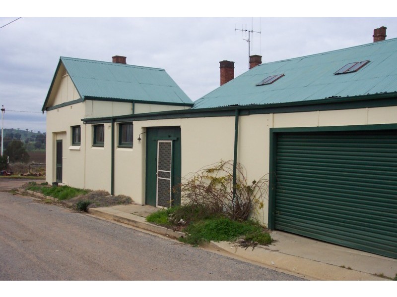 1 Railway Lane, Cowra NSW 2794