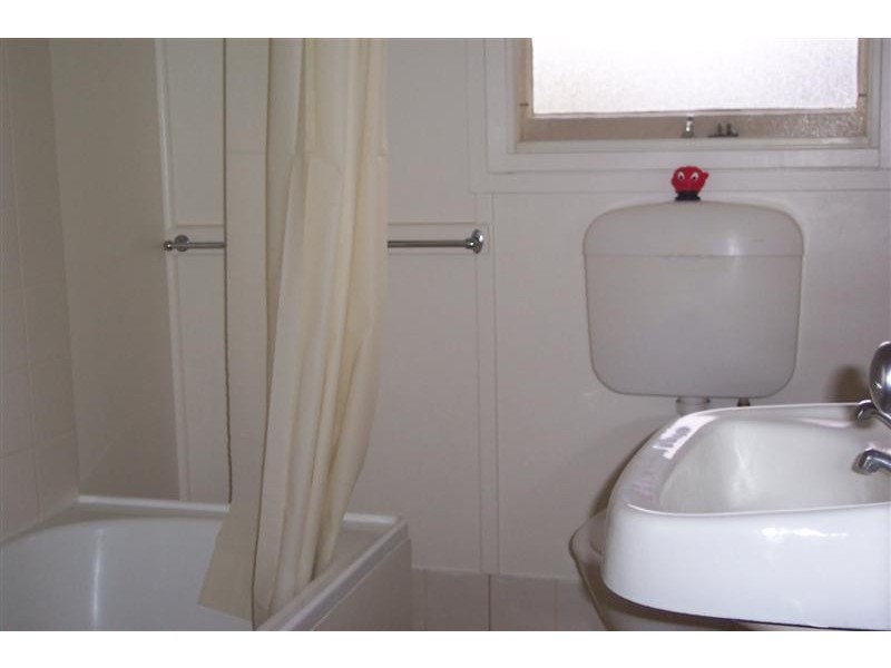 1 Weeroona Place, Cowra NSW 2794