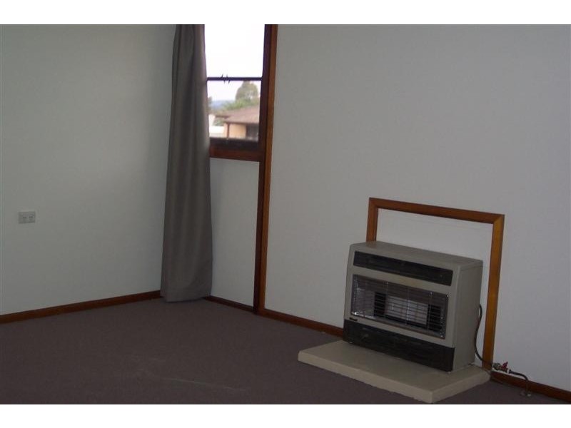 1 Weeroona Place, Cowra NSW 2794