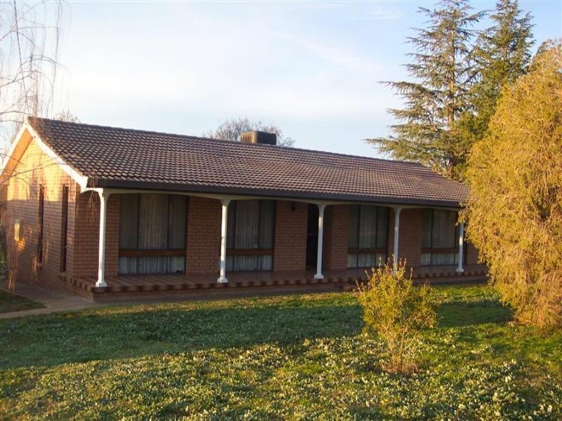 27 Preston Street, Canowindra NSW 2804