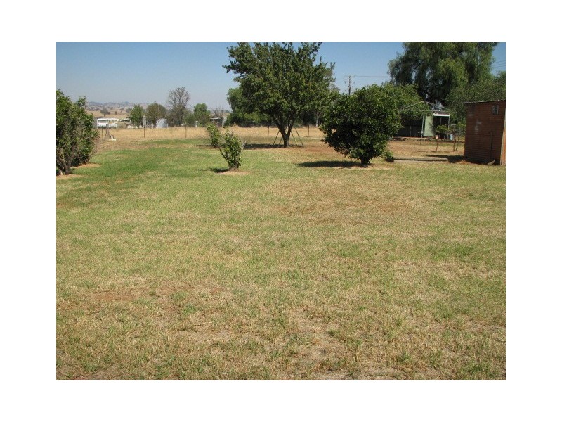 271 Moorbel Drive, Canowindra NSW 2804