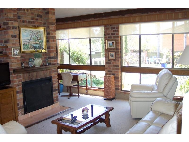 20 Taronga Drive, Cowra NSW 2794