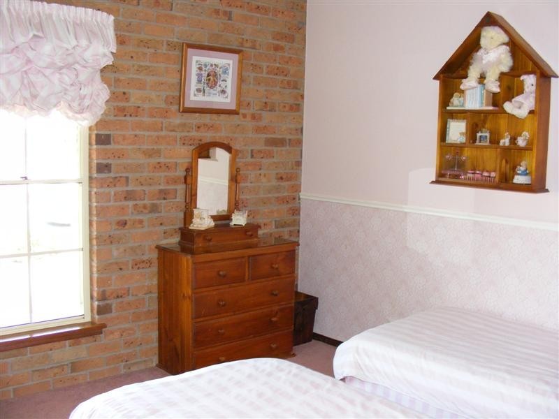 2 Eucalypt Close, Cowra NSW 2794