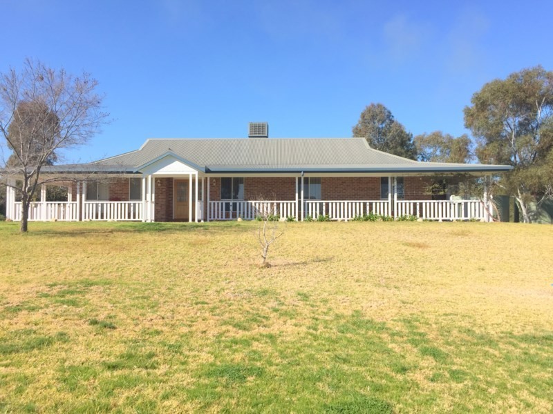 932 Kangaroo Flat Road, Cowra NSW 2794