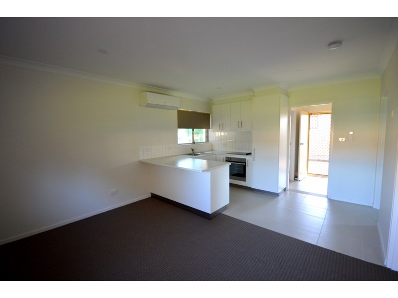 2/6 Cooyal Street, Cowra NSW 2794