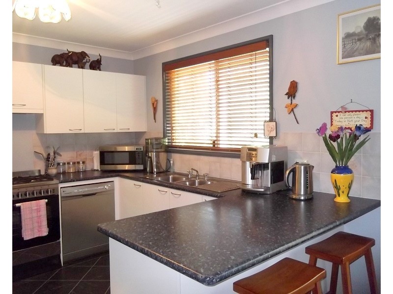 22 Chapman Street, Cowra NSW 2794