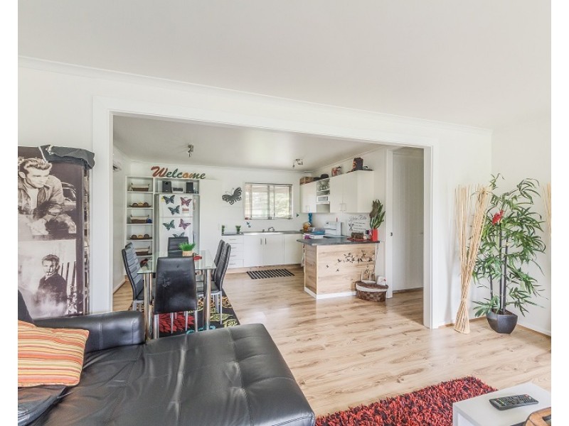 24 Pridham Street, Cowra NSW 2794