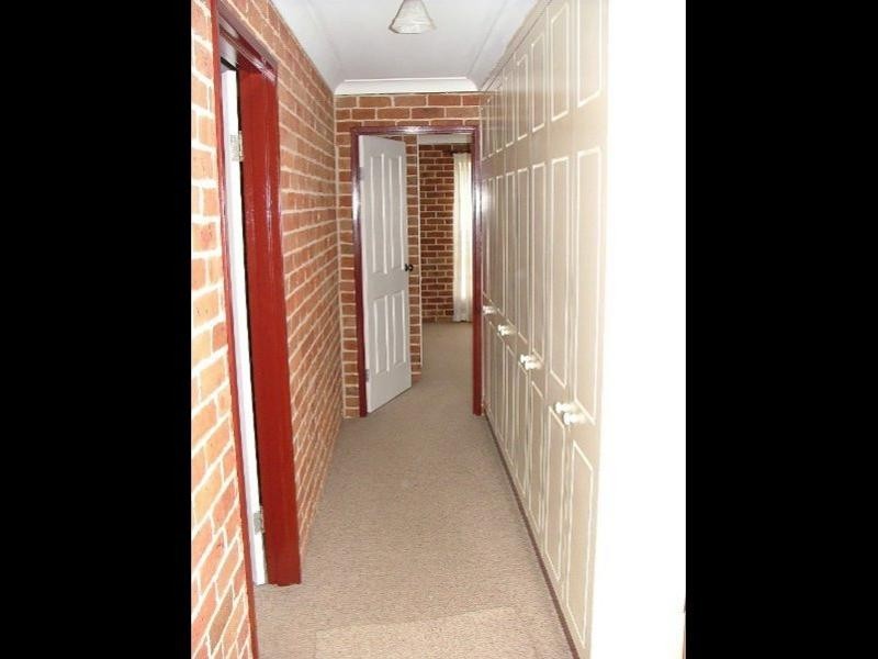 13 Grevillea Close, Cowra NSW 2794