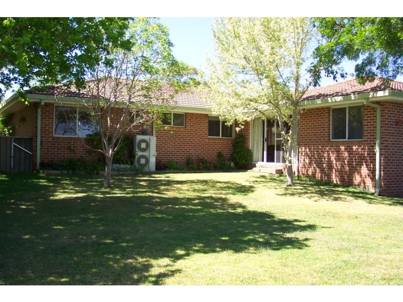 32 Newcombe Street, Cowra NSW 2794