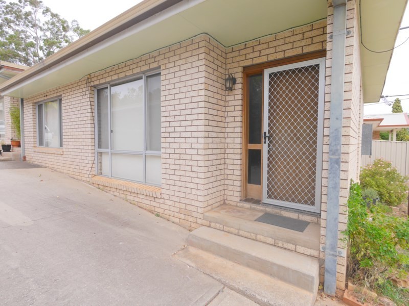 1/25 Phillips, Cowra NSW 2794