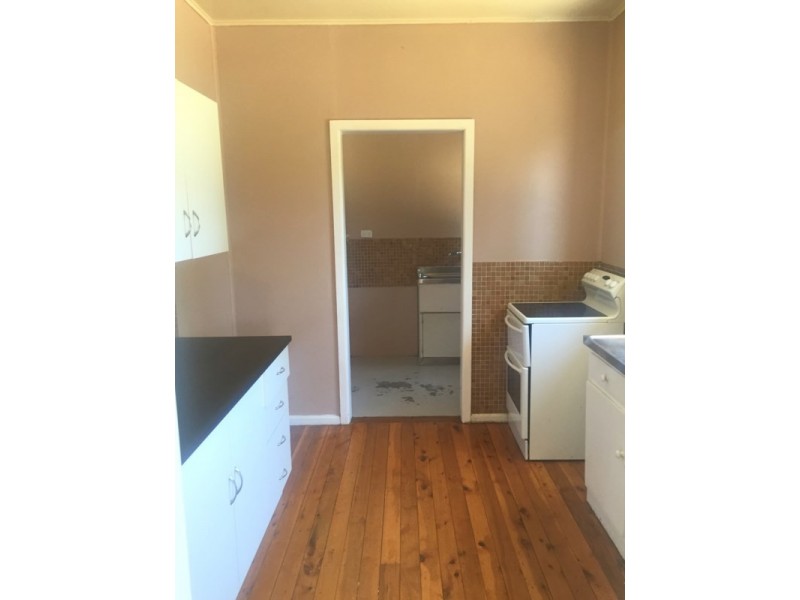 47 Grenfell Road, Cowra NSW 2794