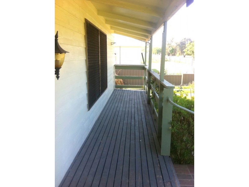 52 Victor Street, Cowra NSW 2794