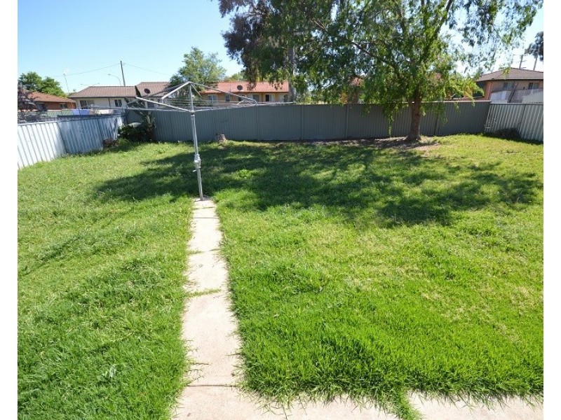 39 Jindalee Court, Cowra NSW 2794