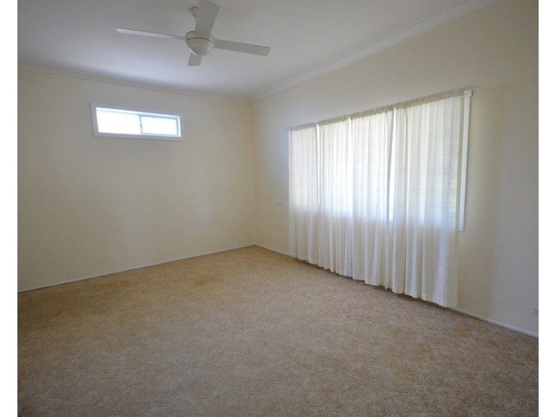 60 Lachlan Street, Cowra NSW 2794