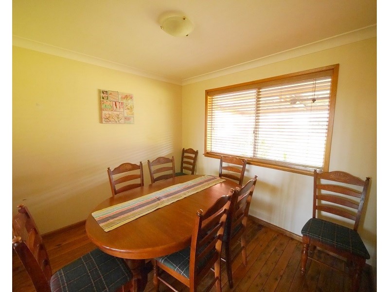 38 Lyall Street, Cowra NSW 2794