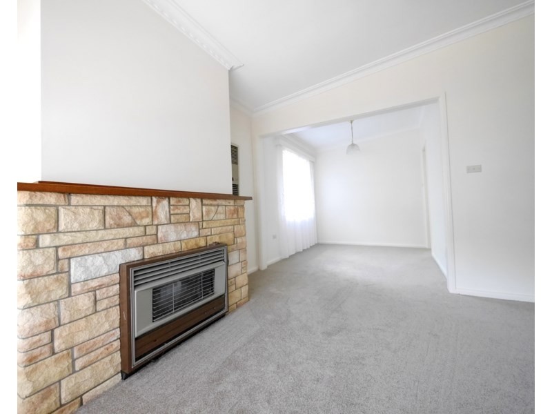 49 Newcombe Street, Cowra NSW 2794