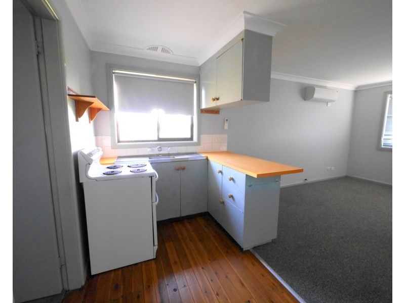 2/28 Hartley Street, Cowra NSW 2794