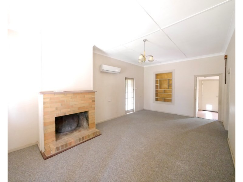 23 Keswick Street, Cowra NSW 2794