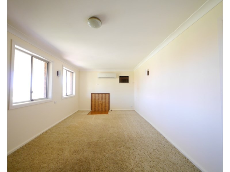 4 Pridham Street, Cowra NSW 2794