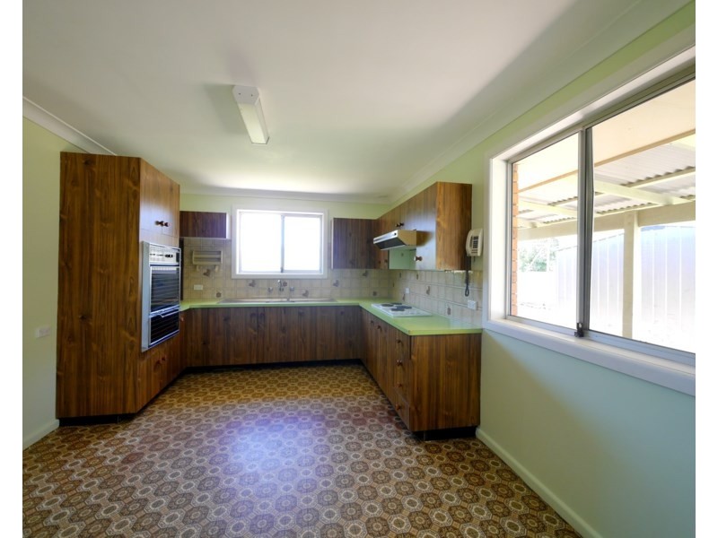 4 Pridham Street, Cowra NSW 2794